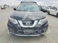 2017 Nissan ROGUE photo