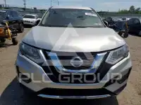 2017 Nissan ROGUE photo