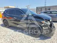2017 Nissan ROGUE photo