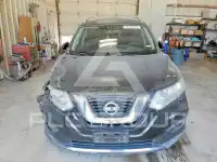 2017 Nissan ROGUE photo