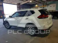 2017 Nissan ROGUE photo