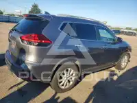2017 Nissan ROGUE photo
