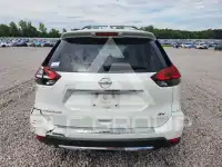 2017 Nissan ROGUE photo