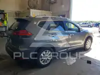 2017 Nissan ROGUE photo