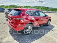 2017 Nissan ROGUE photo