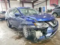 2017 Nissan ROGUE photo