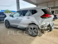 2017 Nissan ROGUE photo
