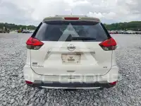 2017 Nissan ROGUE photo