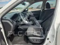 2017 Nissan ROGUE photo