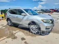 2017 Nissan ROGUE фото