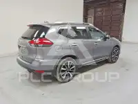 2017 Nissan ROGUE photo