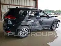 2017 Nissan ROGUE photo
