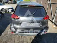 2017 Nissan ROGUE photo