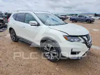 2017 Nissan ROGUE photo