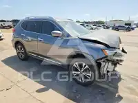 2017 Nissan ROGUE photo