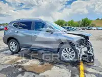 2017 Nissan ROGUE photo