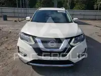 2017 Nissan ROGUE photo