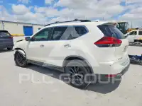 2017 Nissan ROGUE photo