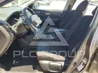 2017 Nissan ROGUE photo