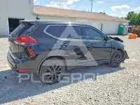 2017 Nissan ROGUE photo