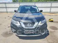 2017 Nissan ROGUE photo