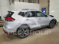 2017 Nissan ROGUE photo