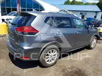 2017 Nissan ROGUE photo