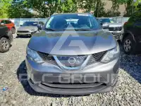 2017 Nissan ROGUE photo