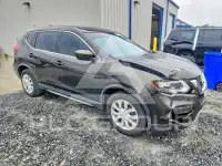 2017 Nissan ROGUE photo