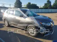 2017 Nissan ROGUE photo