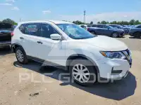 2017 Nissan ROGUE photo