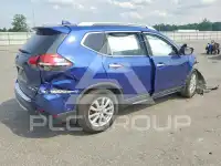 2017 Nissan ROGUE photo