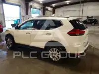 2017 Nissan ROGUE photo