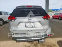 2017 Nissan ROGUE photo