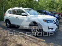 2017 Nissan ROGUE photo