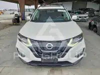 2017 Nissan ROGUE photo