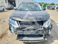 2017 Nissan ROGUE photo