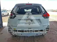2017 Nissan ROGUE photo