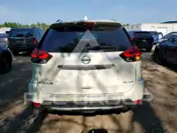 2017 Nissan ROGUE photo