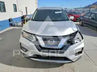 2017 Nissan ROGUE фото