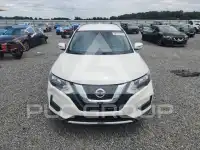 2017 Nissan ROGUE photo
