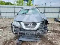 2017 Nissan ROGUE photo