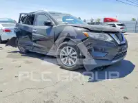 2017 Nissan ROGUE фото