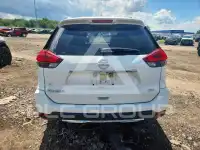 2017 Nissan ROGUE photo