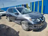 2017 Nissan ROGUE photo