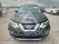 2017 Nissan ROGUE фото