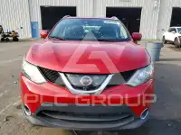 2017 Nissan ROGUE photo