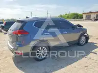 2017 Nissan ROGUE photo