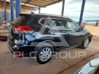 2017 Nissan ROGUE photo