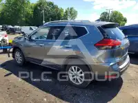 2017 Nissan ROGUE photo